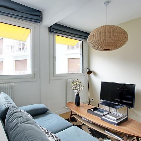 Pick A Flat'S Apartment In Eiffel Tower- Boulevard De Grenelle Париж Экстерьер фото